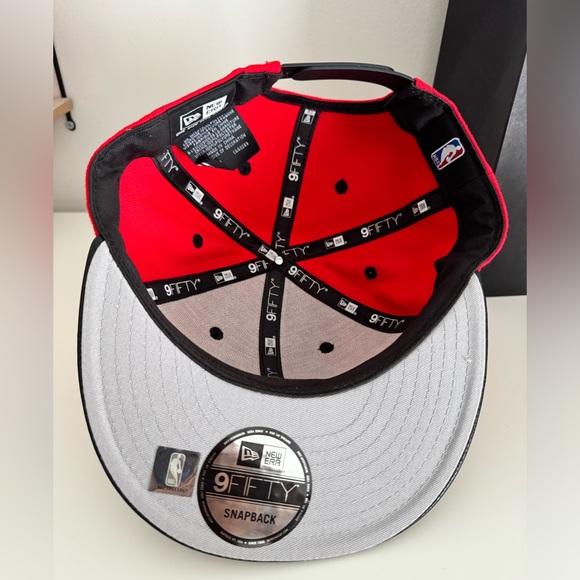 New era Chicago Bulls Hat - Picture 3 of 3